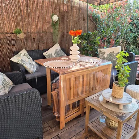 Cocooning - Terrasse - Jardin - Piscine アパート マントン